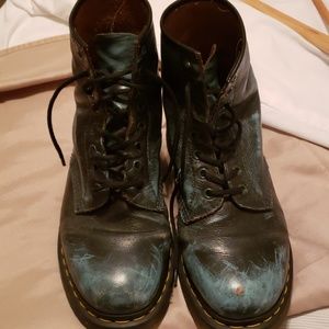 Dr. Marten Black Air Wair green - Great Condition